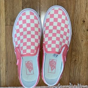NWOT pink checkered vans